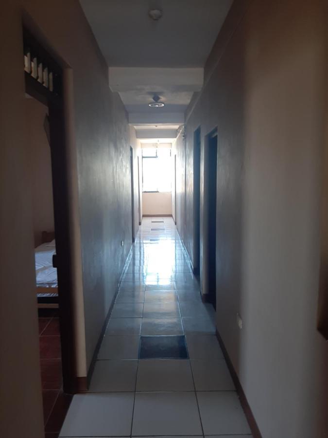Hospedaje El Emperador Hotell Pucallpa Exteriör bild