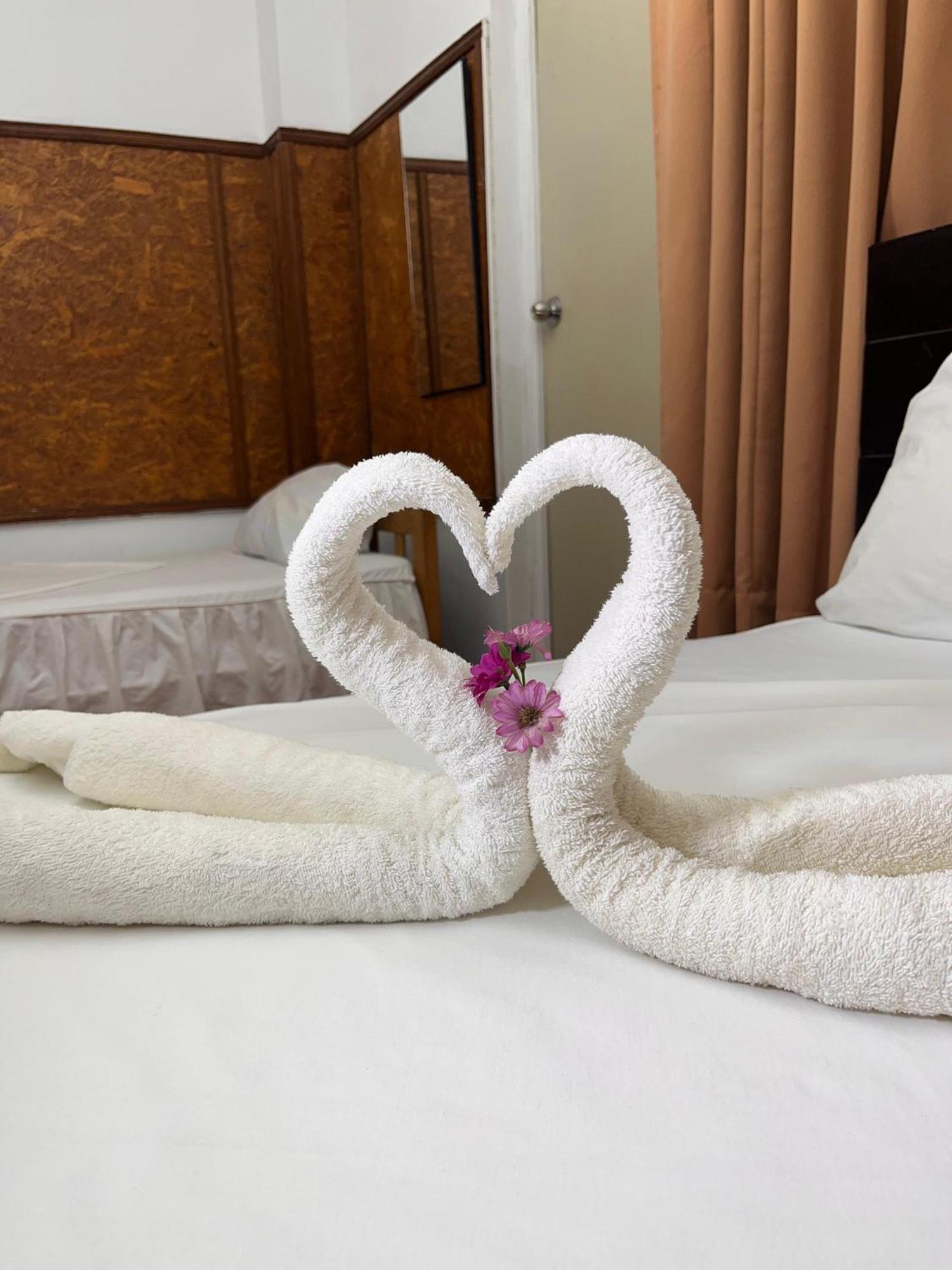 Hospedaje El Emperador Hotell Pucallpa Exteriör bild