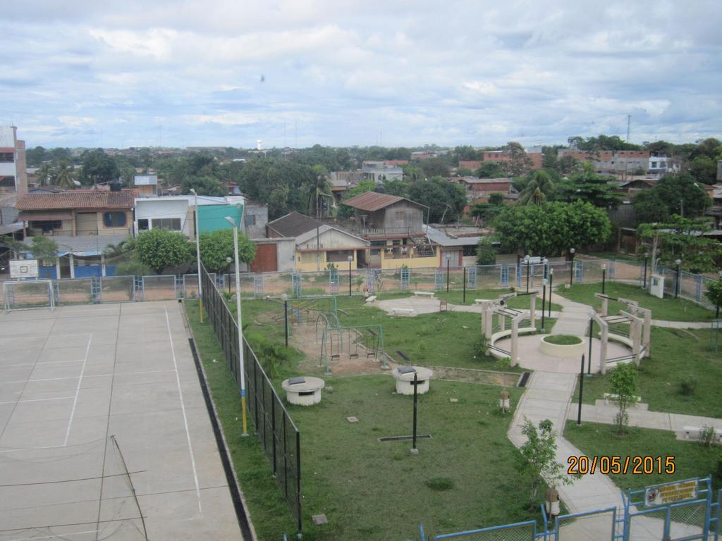 Hospedaje El Emperador Hotell Pucallpa Exteriör bild