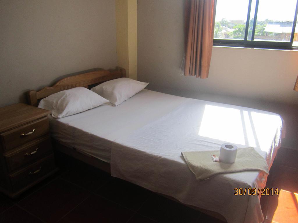 Hospedaje El Emperador Hotell Pucallpa Rum bild