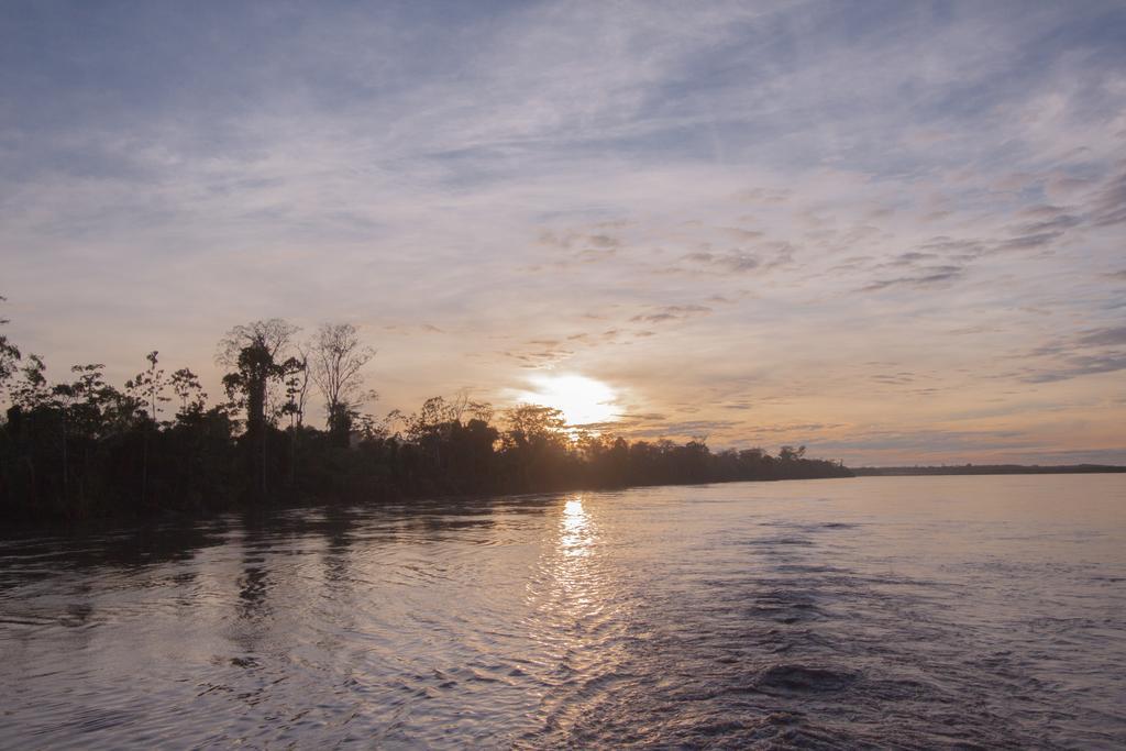 Hospedaje El Emperador Hotell Pucallpa Exteriör bild