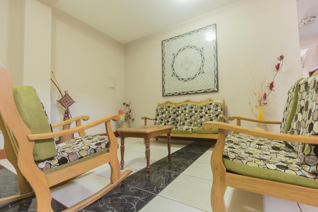 Hospedaje El Emperador Hotell Pucallpa Exteriör bild