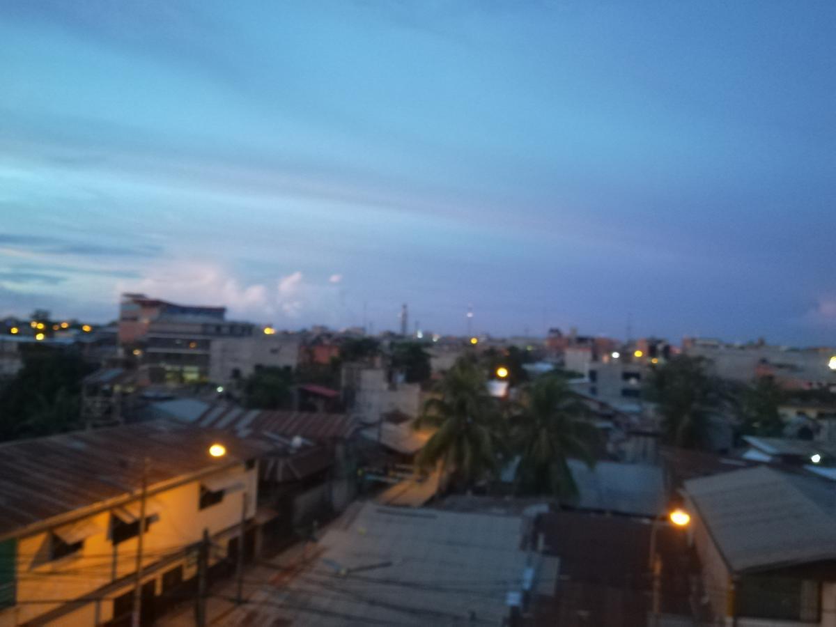 Hospedaje El Emperador Hotell Pucallpa Exteriör bild