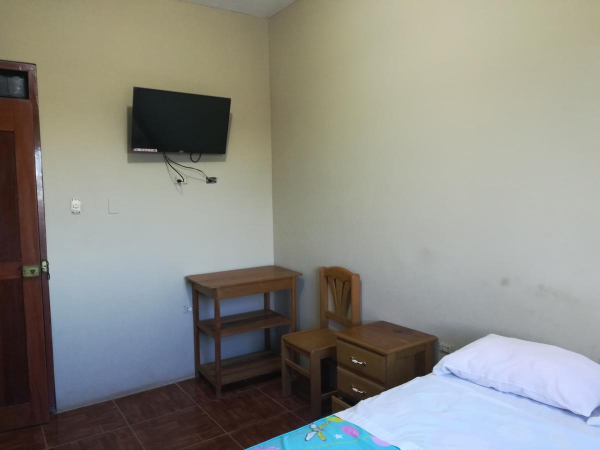 Hospedaje El Emperador Hotell Pucallpa Exteriör bild