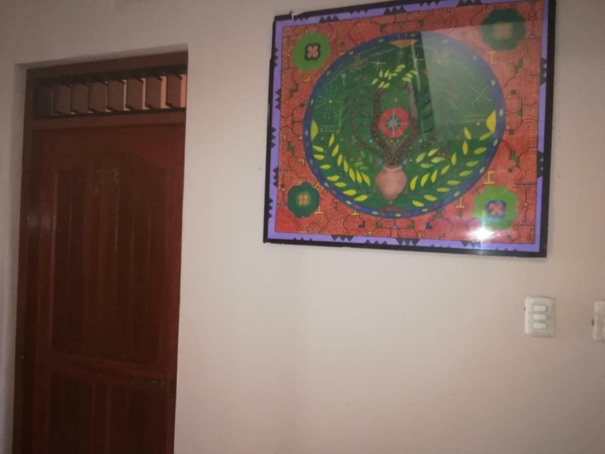 Hospedaje El Emperador Hotell Pucallpa Exteriör bild